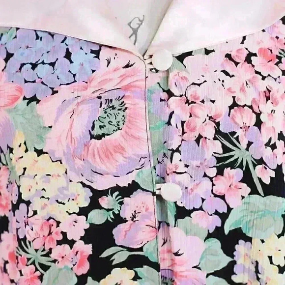 Victoria's Secret Gold Label Size P/S rose/black floral button down short sleeve - Picture 3 of 15